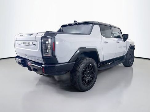 Used 2024 GMC Hummer EV 2X w/ LPO, Illumination Package image 10