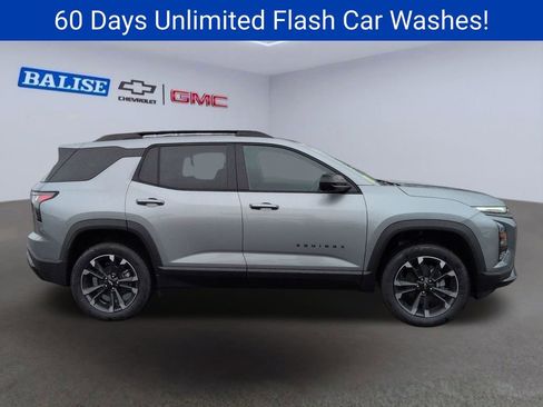 New 2026 Chevrolet Equinox RS w/ Convenience Package III AWD/4WD image 2