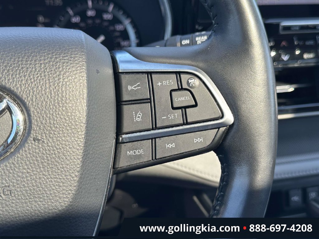 Used 2021 Toyota Highlander Limited AWD/4WD image 24