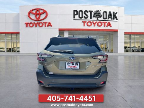 Used 2024 Subaru Outback Premium AWD/4WD image 6