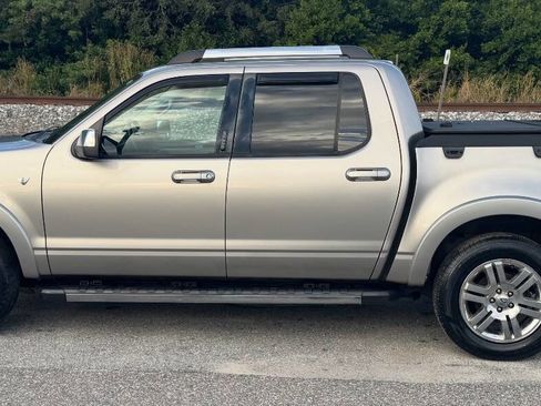 Used 2008 Ford Explorer Sport Trac Limited image 6