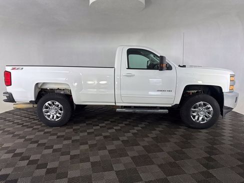 Used 2015 Chevrolet Silverado 3500 LT w/ LT Convenience Package AWD/4WD image 4