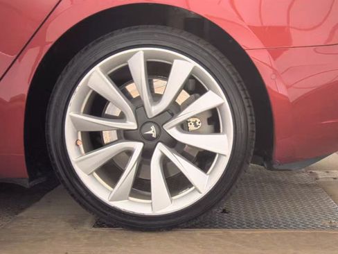 Used 2018 Tesla Model 3 Long Range AWD/4WD image 13