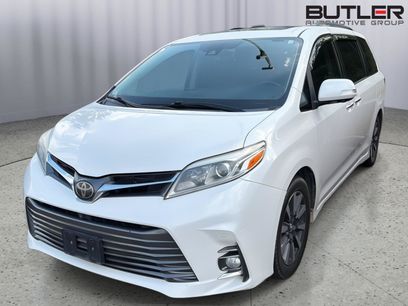Used 2018 Toyota Sienna Limited Premium