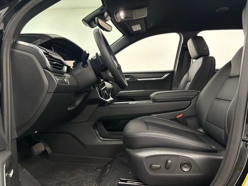 New 2026 GMC Acadia Elevation w/ Elevation Premium Package image 17