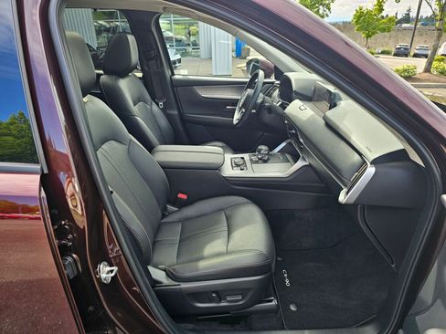 Certified 2024 MAZDA CX-90 Plug-In Hybrid w/ Premium Pkg AWD/4WD image 32