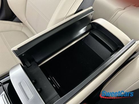 Used 2024 Mercedes-Benz C 300 4MATIC Sedan image 33