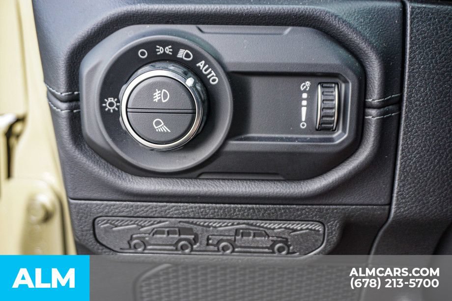 Used 2026 Jeep Gladiator Mojave AWD/4WD image 46