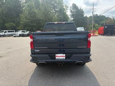 Used 2020 Chevrolet Silverado 1500 Custom w/ Custom Value Package AWD/4WD image 17