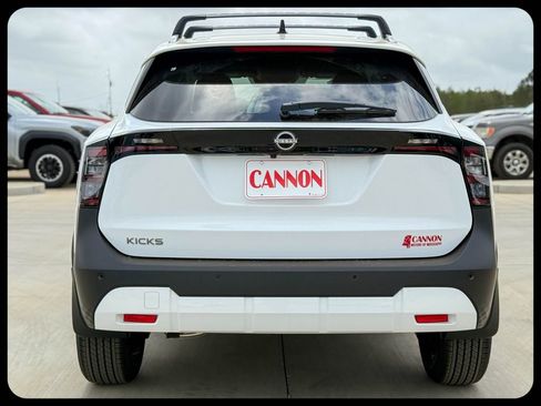New 2026 Nissan Kicks SV image 13