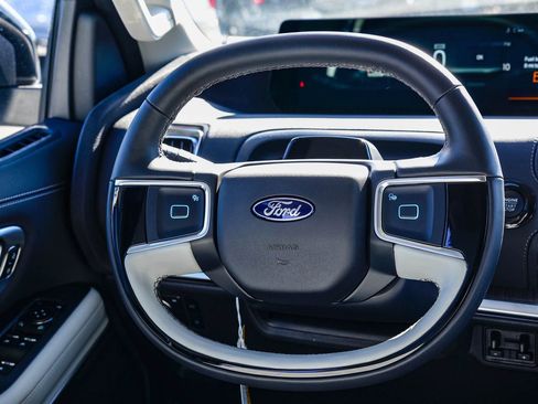 New 2025 Ford Expedition Platinum w/ Platinum Ultimate Package image 15