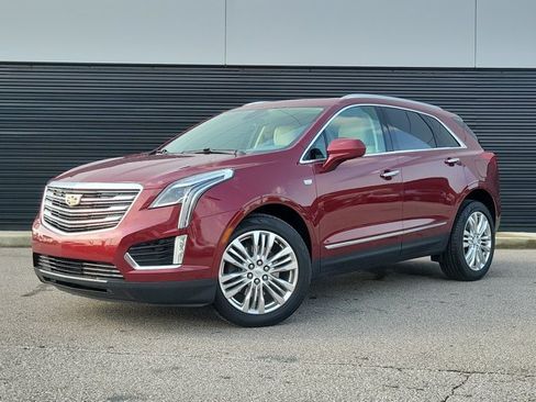 Used 2017 Cadillac XT5 Premium Luxury FWD image 1