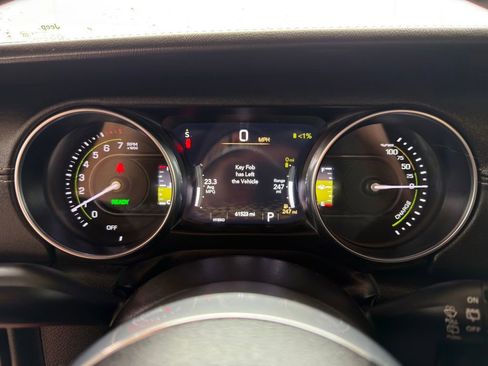 Used 2023 Jeep Wrangler Unlimited Sahara w/ Cold Weather Group AWD/4WD image 27