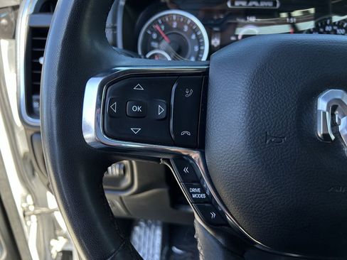 Used 2025 RAM 1500 Laramie image 16