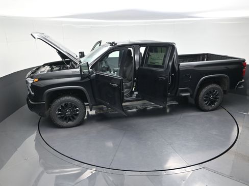 New 2026 Chevrolet Silverado 2500 High Country w/ High Country Premium Package AWD/4WD image 14