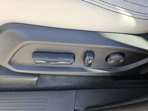 New 2026 Honda Pilot Touring image 18