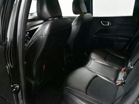 Used 2024 Jeep Compass Trailhawk image 16