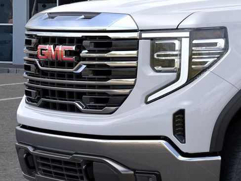 New 2026 GMC Sierra 1500 SLT image 13