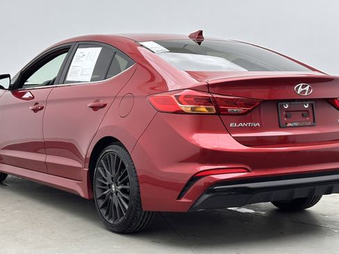 Used 2017 Hyundai Elantra Sport image 5