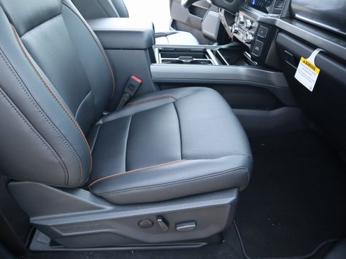 New 2026 Ford F250 Lariat w/ Black Appearance Package image 15