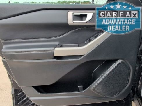 Used 2023 Ford Explorer XLT AWD/4WD image 15