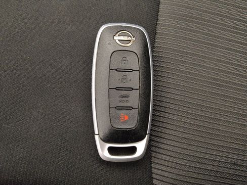 Used 2025 Nissan Sentra SV FWD image 32