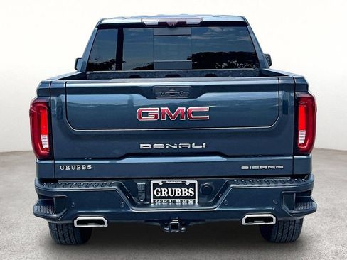 Used 2022 GMC Sierra 1500 Denali w/ Denali Reserve Package AWD/4WD image 5