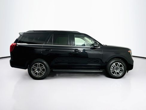 Used 2025 Ford Expedition Active AWD/4WD image 10