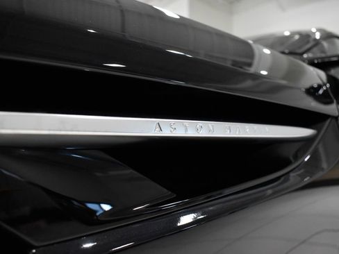 Used 2024 Aston Martin DB12 Coupe RWD image 12