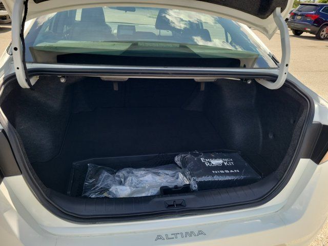 Certified 2025 Nissan Altima 2.5 SR FWD image 11