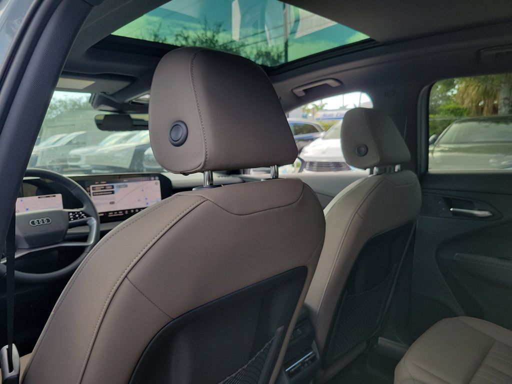 New 2026 Audi Q3 quattro 2.0T AWD/4WD image 24