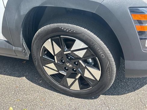 Used 2025 Hyundai Kona SEL AWD/4WD image 7