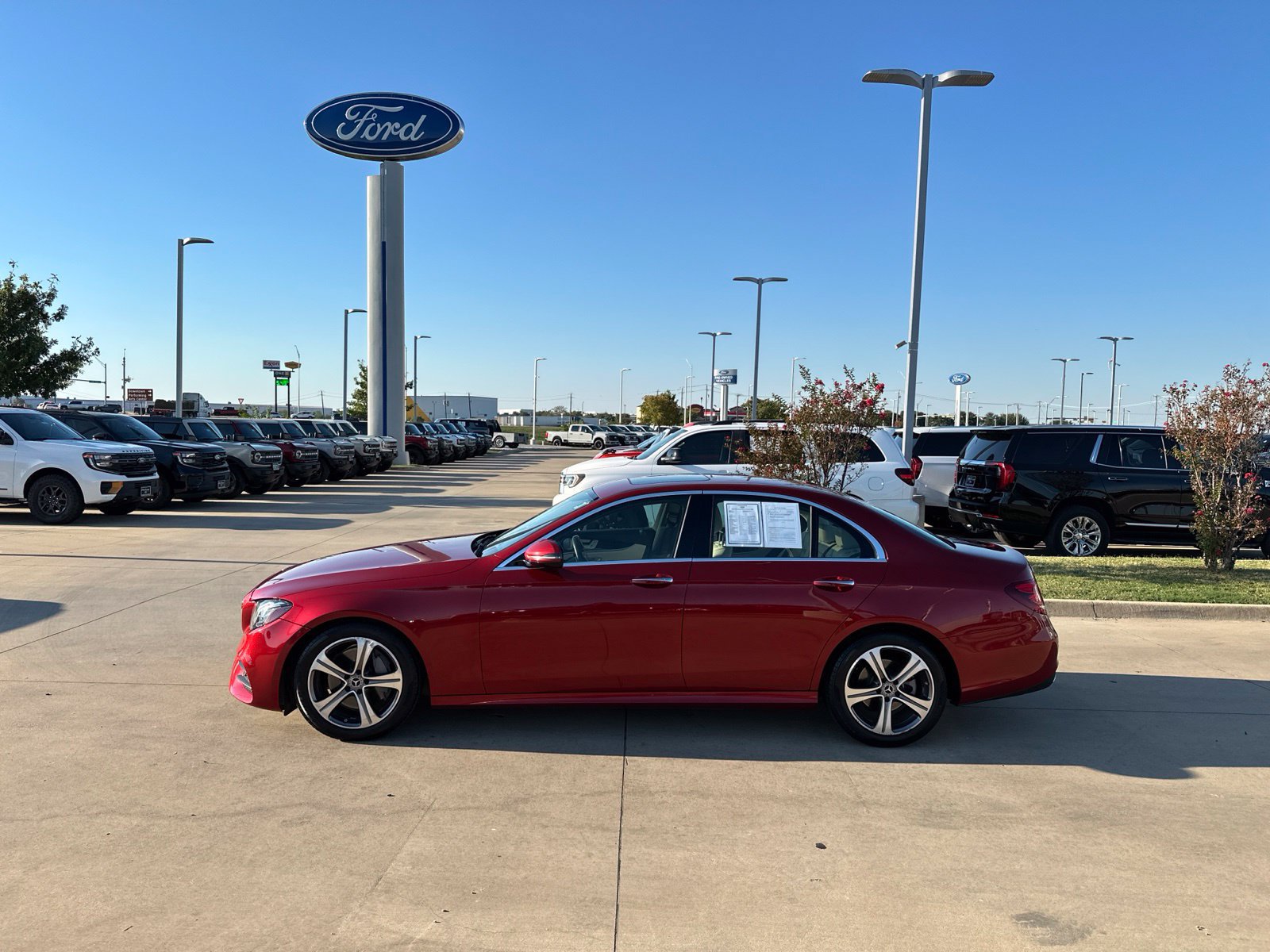 Used 2020 Mercedes-Benz E 350 Sedan image 2