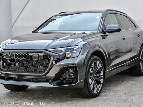 Used 2024 Audi Q8 Premium Plus image 4