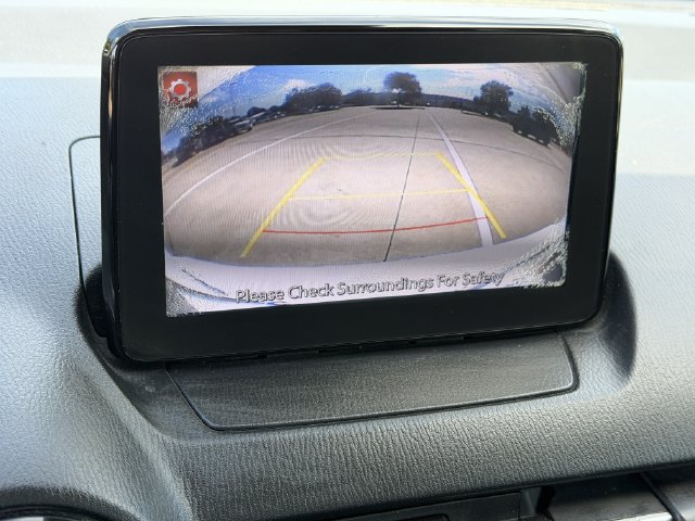 Used 2019 Toyota Yaris LE FWD image 16