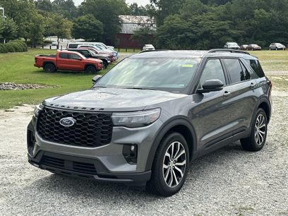 Used 2025 Ford Explorer ST-Line