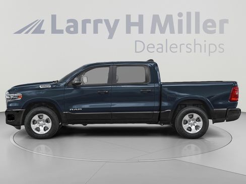 New 2026 RAM 1500 Big Horn AWD/4WD image 5
