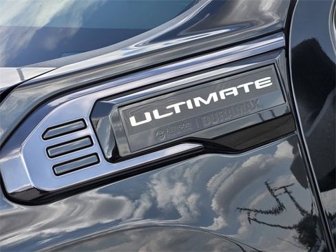 Used 2025 GMC Sierra 3500 Denali Ultimate image 10