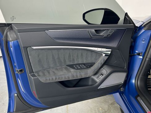 Used 2024 Audi RS 7 Performance w/ Matte Carbon Package image 9