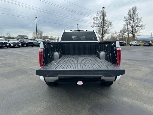Used 2023 Toyota Tundra Limited image 11