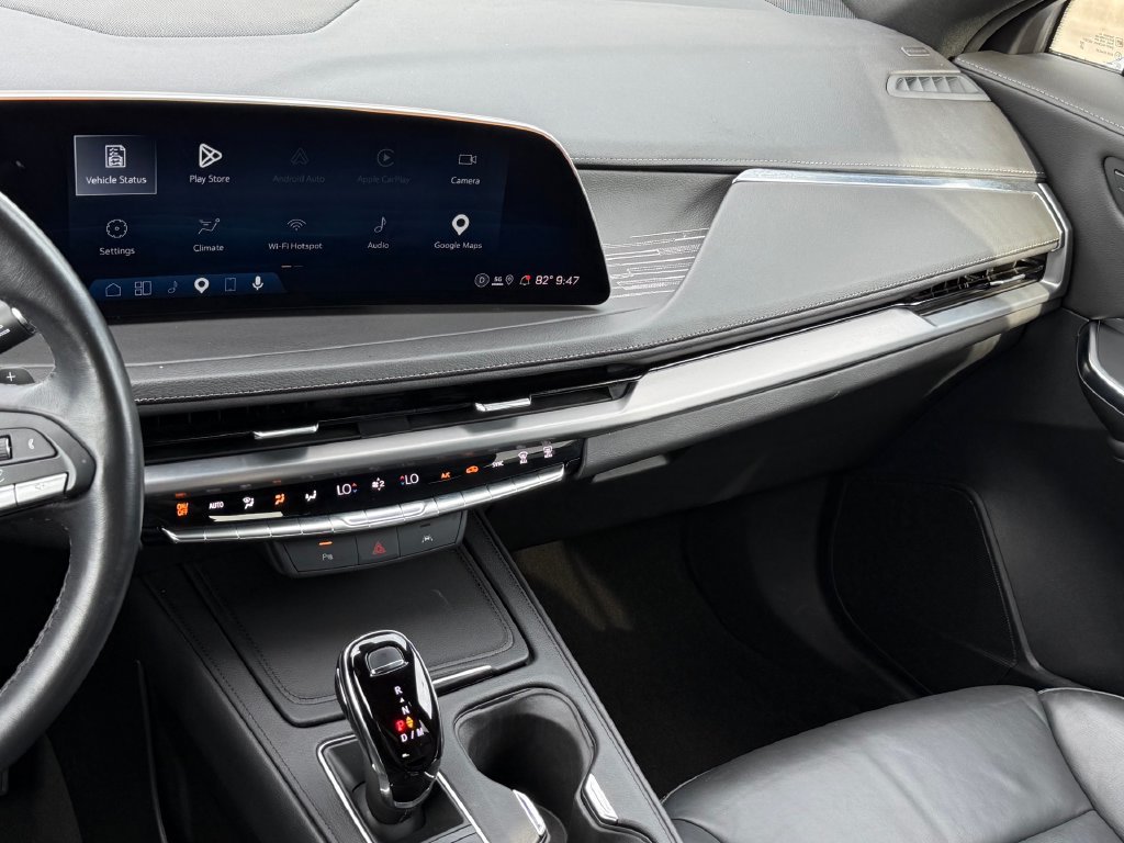 Used 2025 Cadillac XT4 Premium Luxury FWD image 24