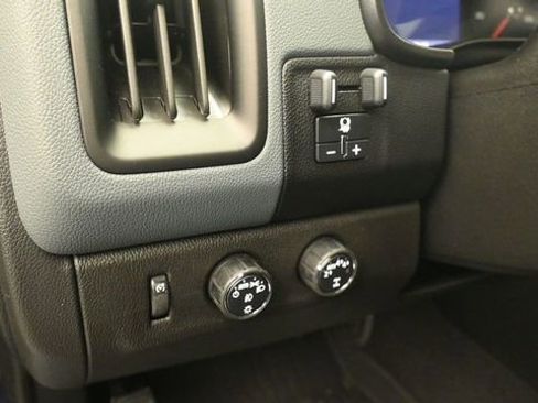 Used 2020 Chevrolet Colorado Z71 AWD/4WD image 15