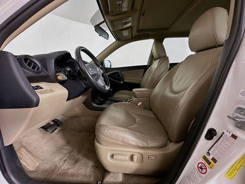 Used 2009 Toyota RAV4 Limited image 13