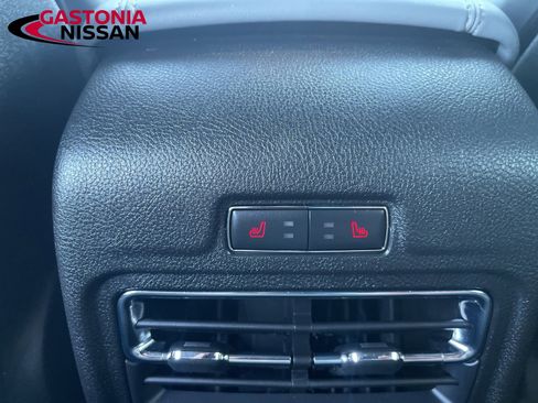 Used 2022 Lincoln Corsair AWD w/ Premium Package image 29