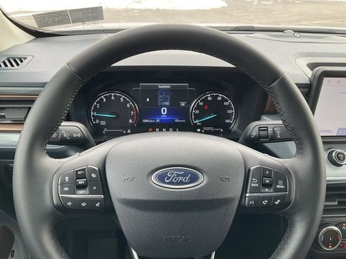 Used 2024 Ford Maverick Lariat w/ 4K Tow Package image 7