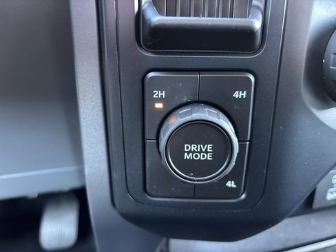 Used 2023 Ford F150 XLT image 27