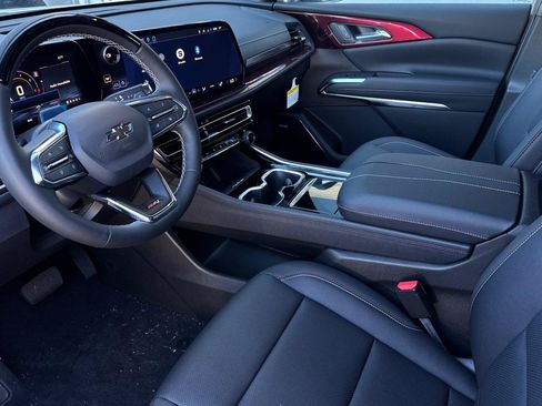 New 2026 Chevrolet Traverse Z71 w/ Enhanced Driving Package AWD/4WD image 2