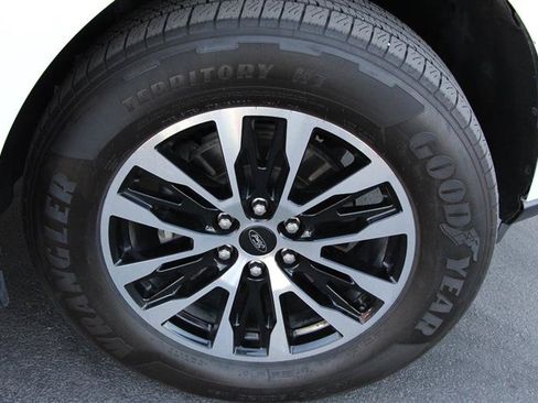 Used 2023 Ford Expedition Max XLT AWD/4WD image 38