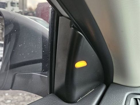 Used 2019 Nissan Rogue Sport S image 17