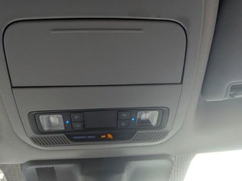 Used 2022 Ford F150 Lightning Pro image 37